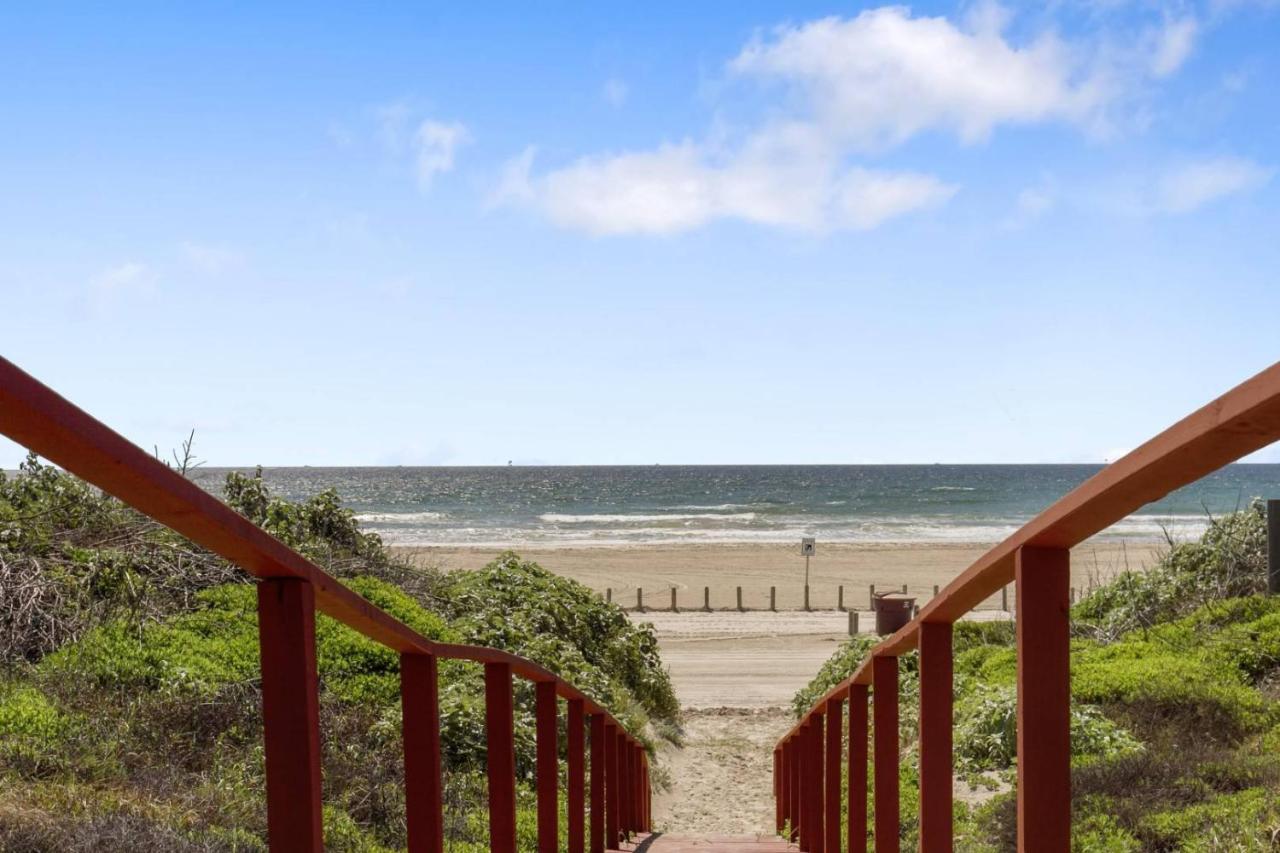 Ir33 1St Floor Condo, 2 Bedroom 2 Bath, Shared Pool, Boardwalk To Beach Port Aransas Exteriér fotografie